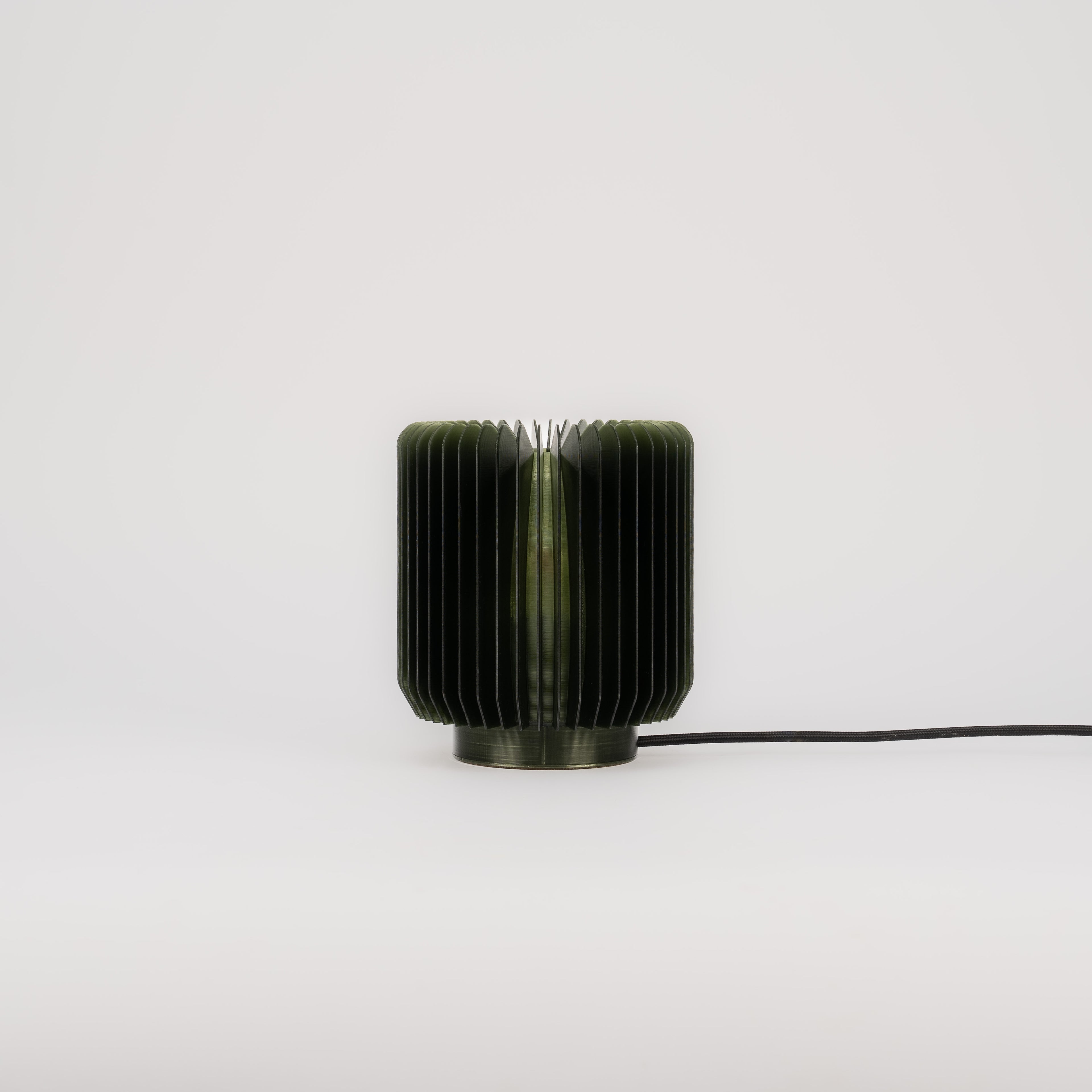 CORDO Tischleuchte | Olive