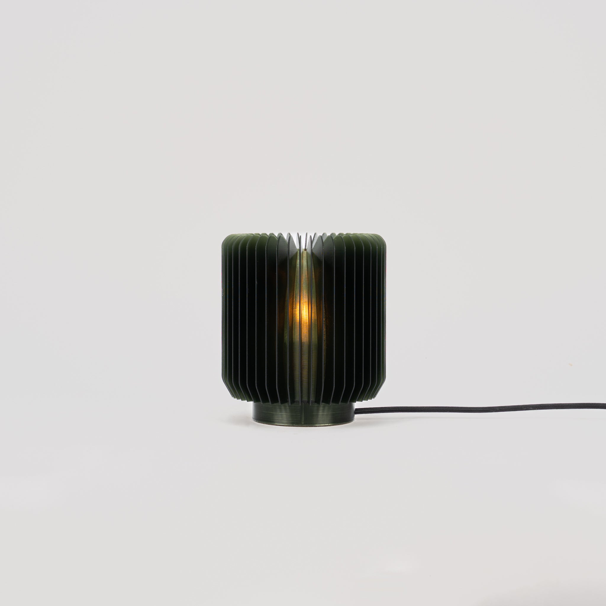 CORDO Tischleuchte | Olive